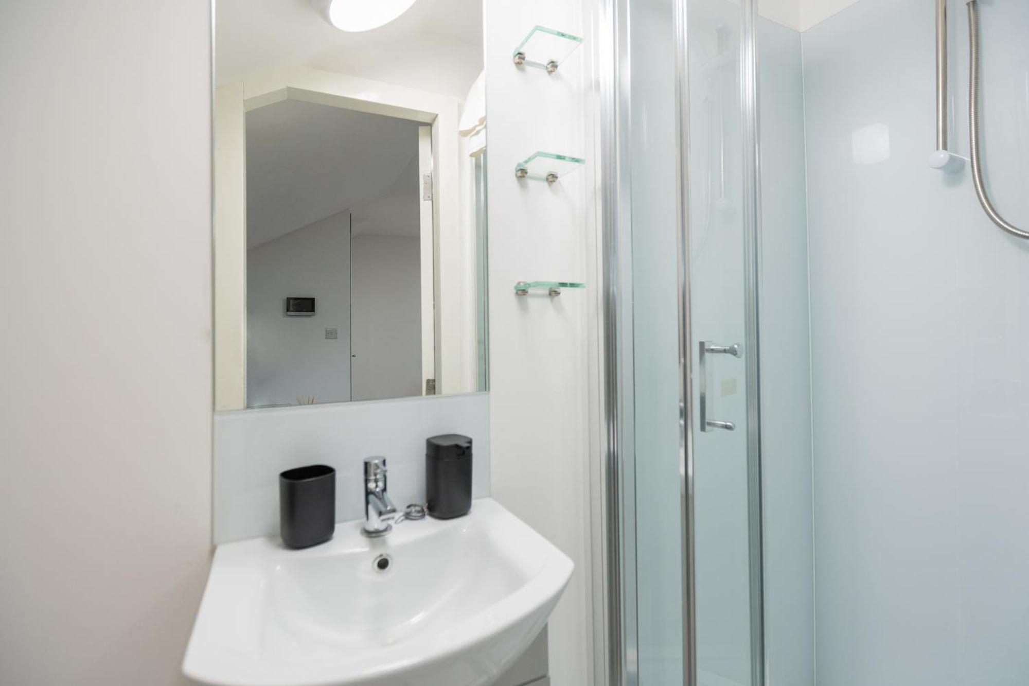Spacious And Modern Studio In London G ภายนอก รูปภาพ
